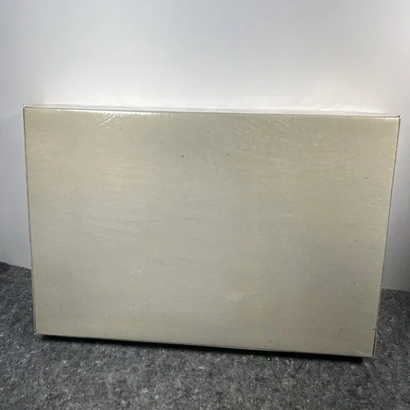 NEW Academy 1/72 Captain Colin Kelly’s Boeing B-17C/D Flying Fortress Model Kit - Picture 2 of 8